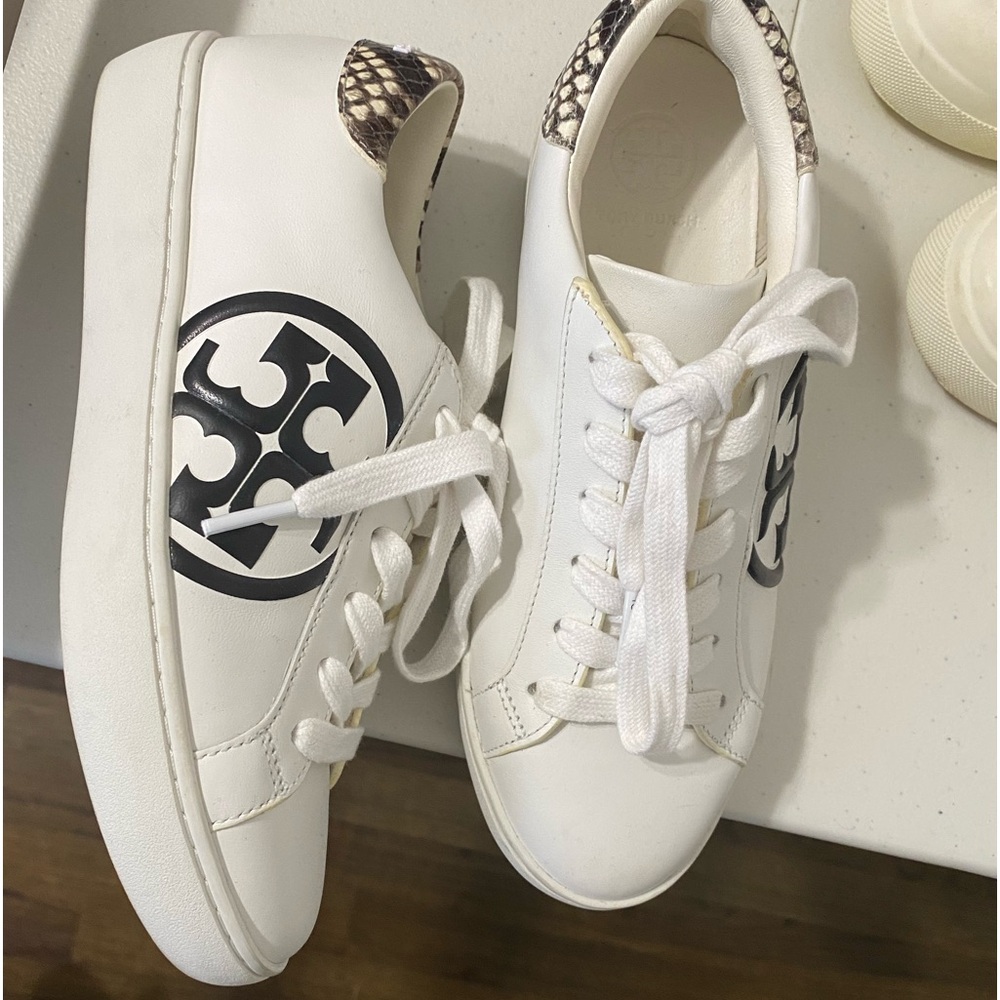 AUTHENTIC Tory Burch Sneakers, size 5.5